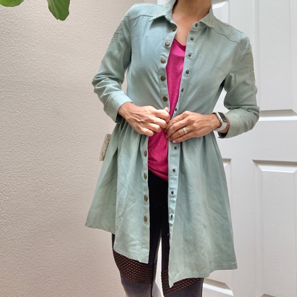 Light Denim Studded Snap Button Collar Dress - Picture 8 of 8